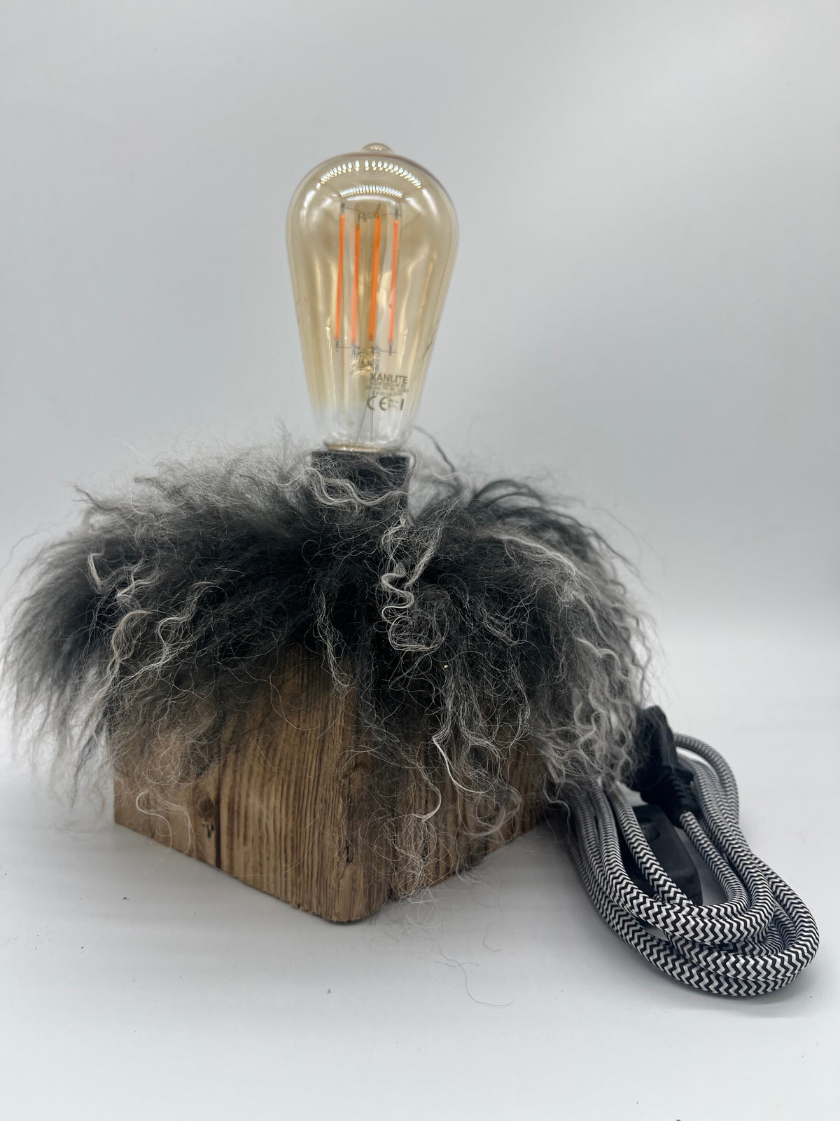 Lampes fourrures - grise